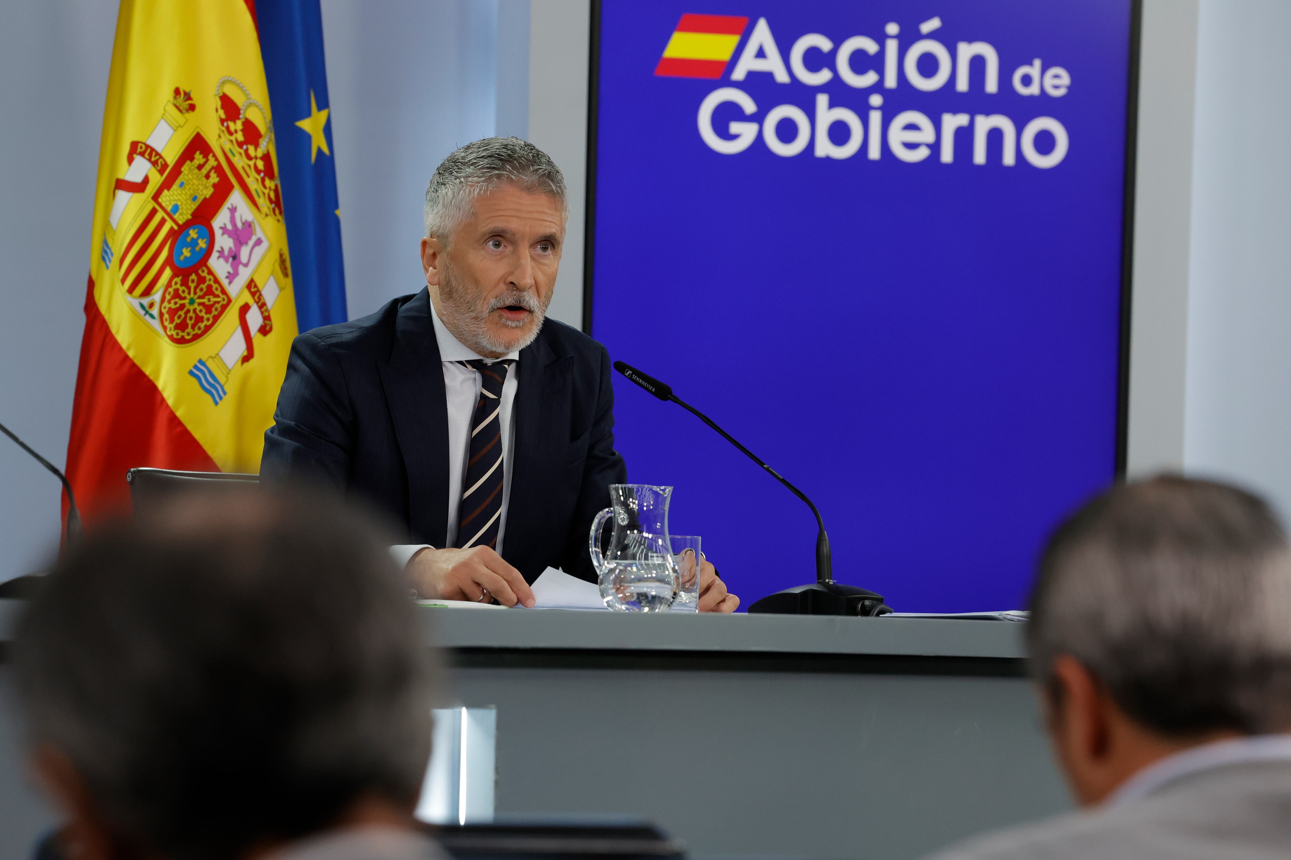 MADRID, 01/10/2024.- El ministro del Interior, Fernando Grande-Marlaska durante la rueda de prensa celebrada tras el Consejo de Ministros en la Moncloa este martes. EFE/ Zipi
