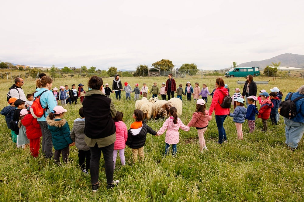 Visitas de niños a la Dehesa de Navalvillar de Colmenar Viejo.