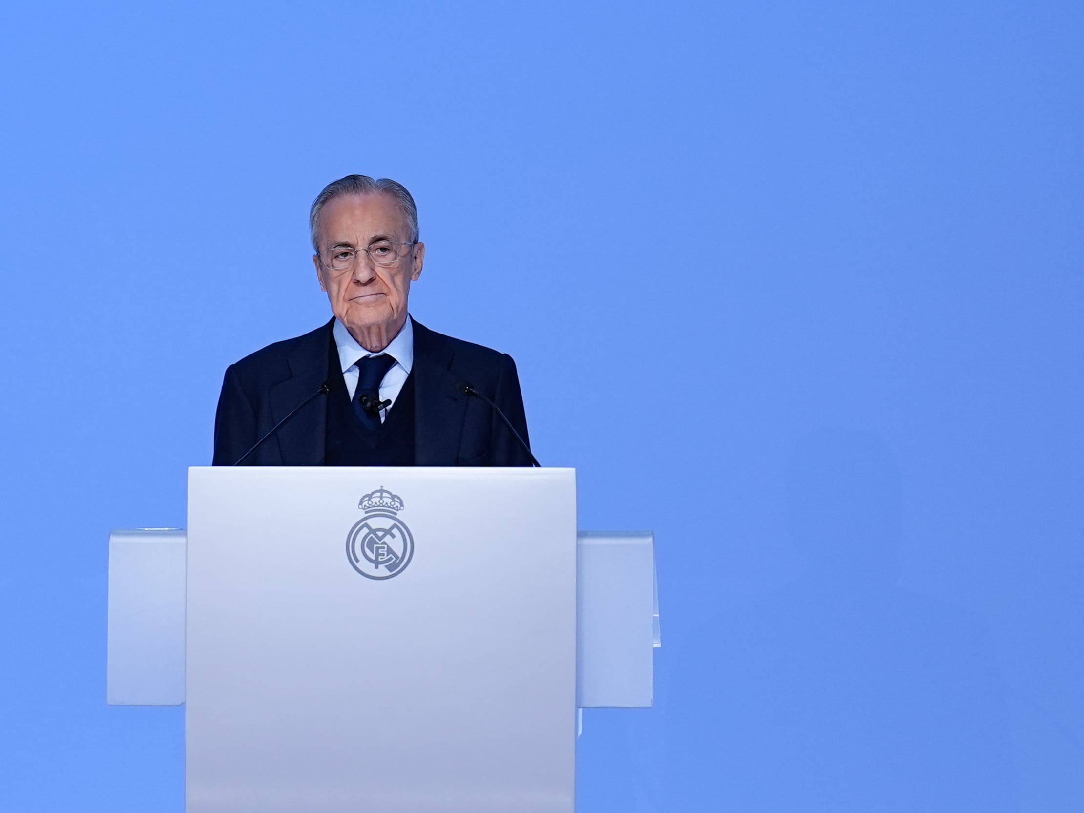 Florentino Pérez comparece durante la Asamblea General Ordinaria del Real Madrid