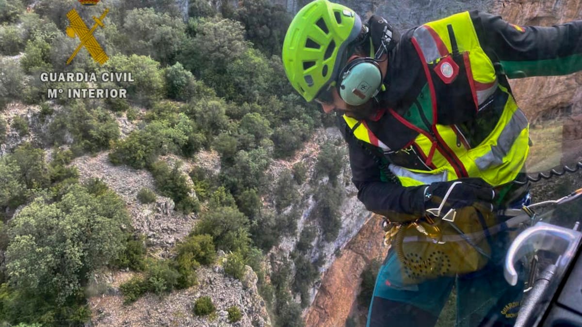 Las recomendaciones de la Guardia Civil para subir a la montaña, con el teniente Baín Gutiérrez (jefe del GREIM Jaca) - Hora 14 Aragón (02/07/2022)