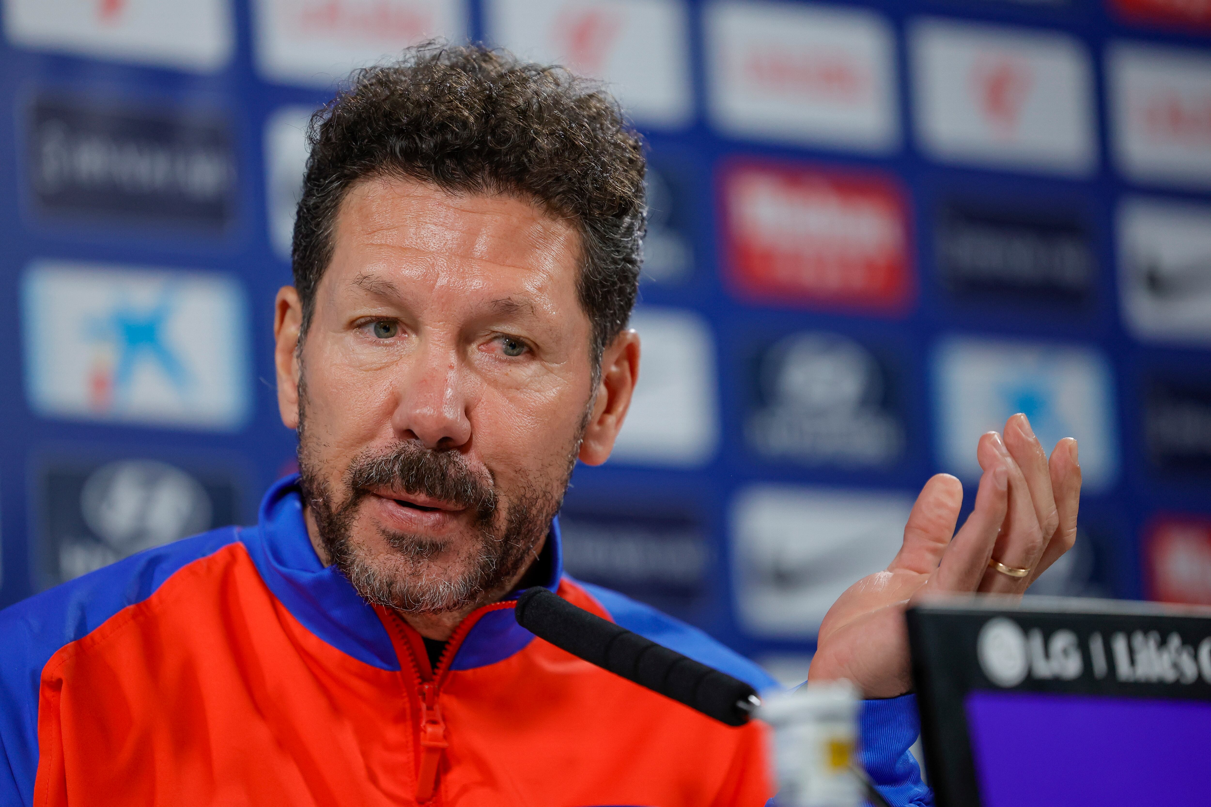 Diego Pablo Simeone, en una rueda de prensa con el Atlético de Madrid en el mes de mayo