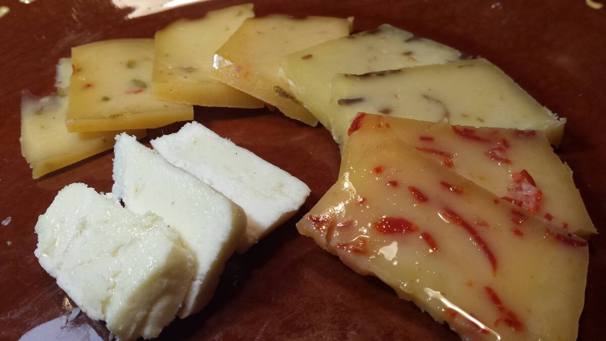 La Buena Mesa: De estrellas Michelín y quesos navideños (28/11/2022)