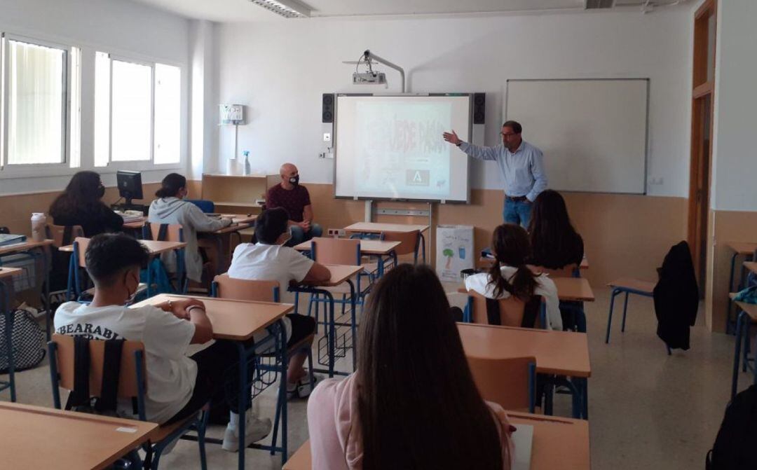 Clase del Instituto de Enseñanza Secundaria (IES) Joaquín Lobato de Torre del Mar, en el municipio malagueño de Vélez-Málaga.