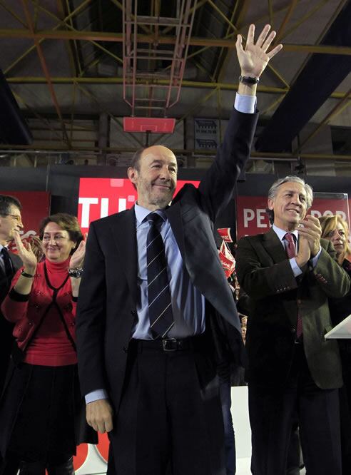 Alfredo Pérez Rubalcaba en el mitin de fin de campaña en Fuenlabrada