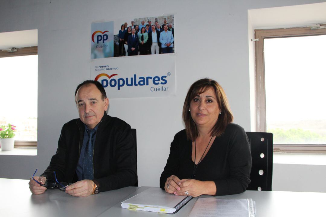 Imagen de archivo de la portavoz popular Nuria Fernández y el concejal del PP Javier Hernaz