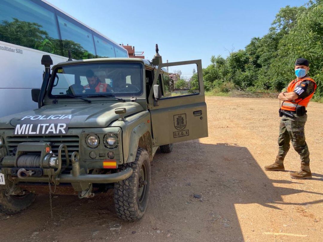 Efectivos de la Brigada Guzmán el Bueno X, durante las labores encargadas en la Operación Balmis en Córdoba