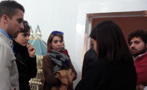 Ex trabajadores de la tele municipal con la alcaldesa Pilar Zamora y el presidente de la Emusvi, Jorge Fernández