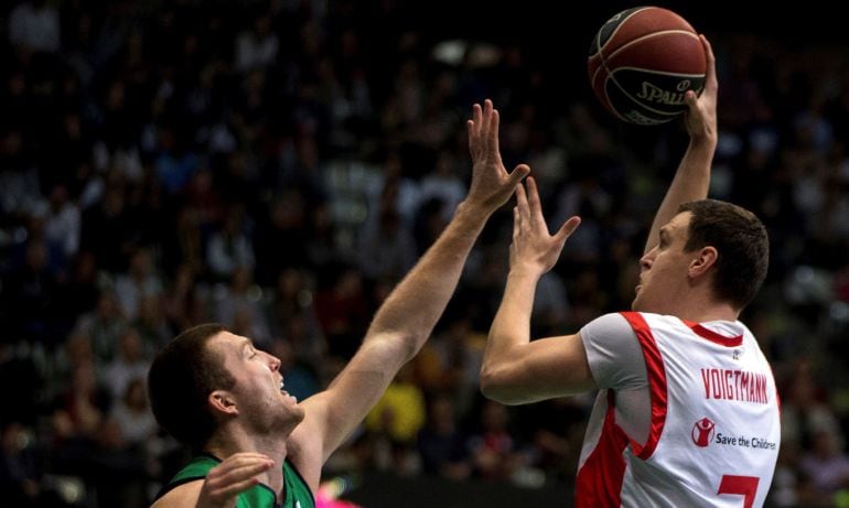 El alemán Johannes Voigtmann fue el mejor del Baskonia en Badalona.