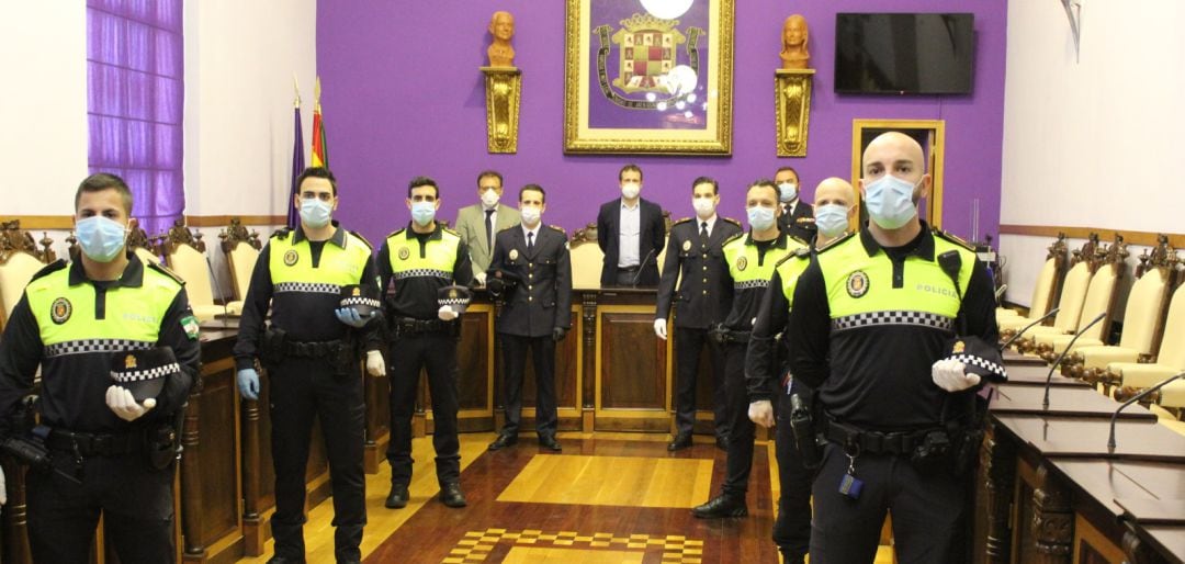 Agentes de la Policía Local de Jaén durante la última toma de posesión llevada a cabo en el Consistorio.