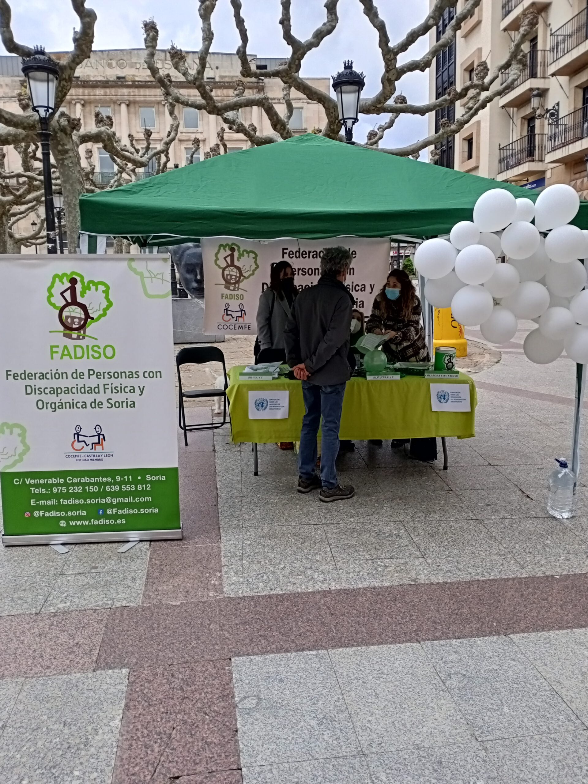 FADISO en la Plaza de las Mujeres.