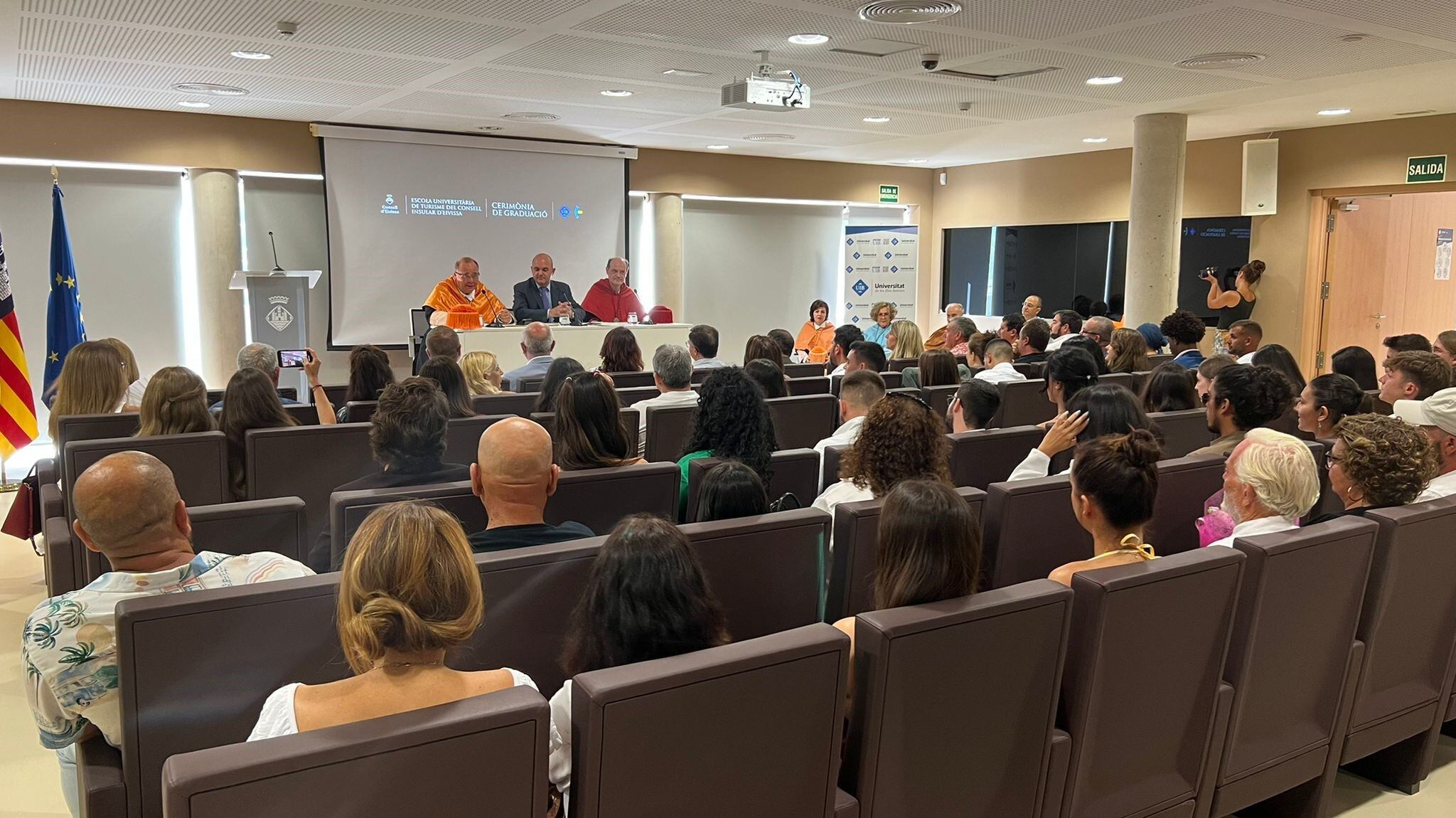 Un momento durante el acto