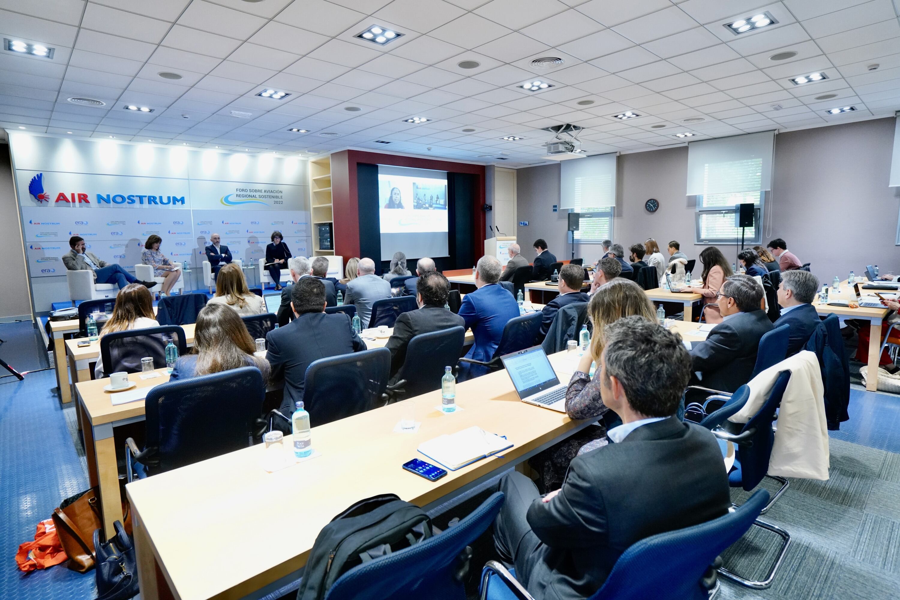 Foro sobre aviación regional sostenible. Fuente: prensa Air Nostrum