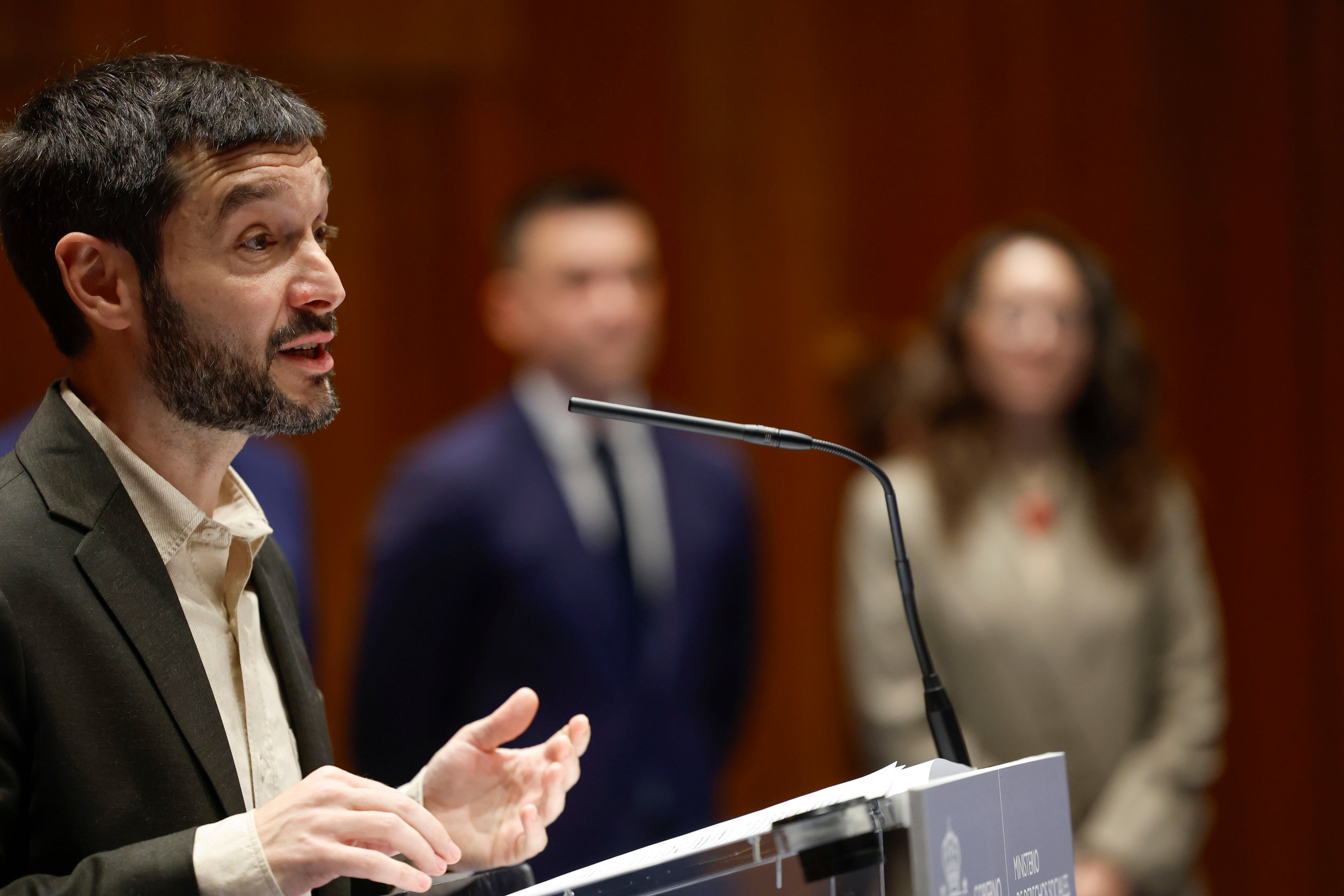 El convenio para la creación del centro ha sido rubricado por el ministro de Derechos Sociales, Pablo Bustinduy (en la imagen), y la consejera Melania Álvarez.