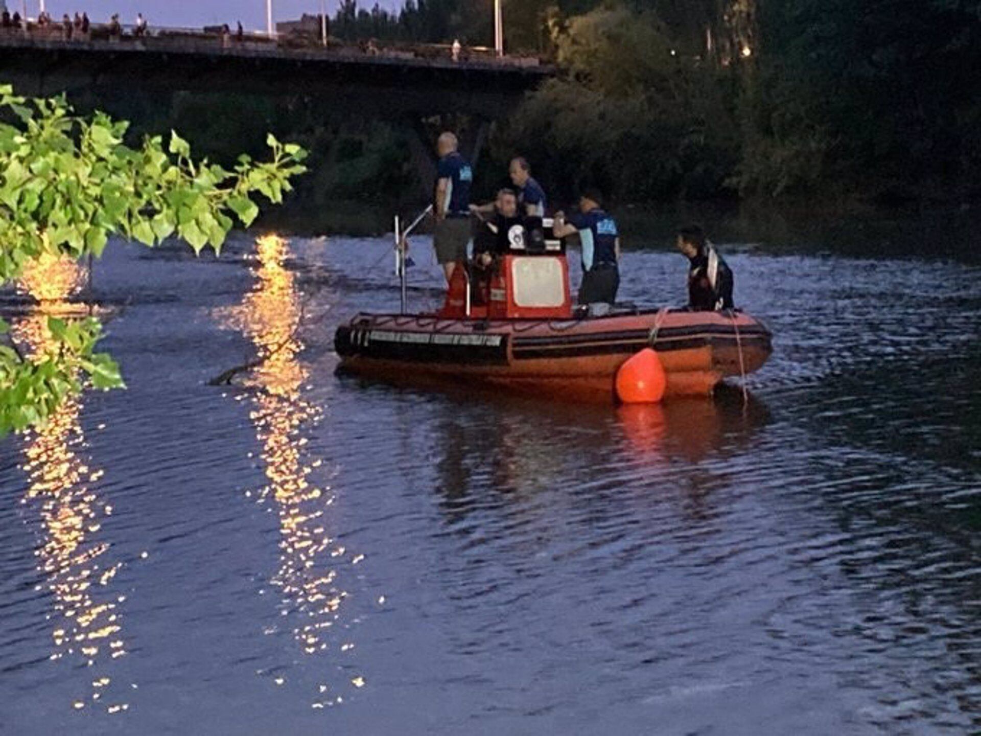 02/06/2025 Imagen del rescate del varón desaparecido en el río Pisuerga en Valladolid
CASTILLA Y LEÓN ESPAÑA EUROPA VALLADOLID SOCIEDAD
@POLICIAMV
