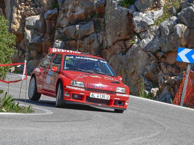 Uno de los coches que participaron en la Subida a Ubrique 2023