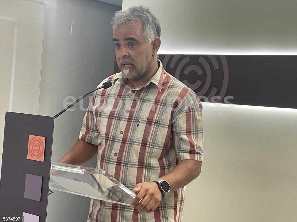 El diputado de Podemos en las Cortes de Aragón, Andoni Corrales.