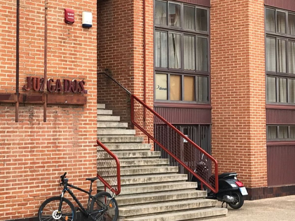 La historia de nunca acabar: sigue el colapso de los Juzgados de Valdepeñas