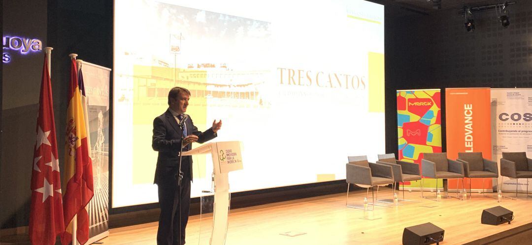 El alcalde de Tres Cantos, Jesús Moreno inaugura el foro Invest in Cities