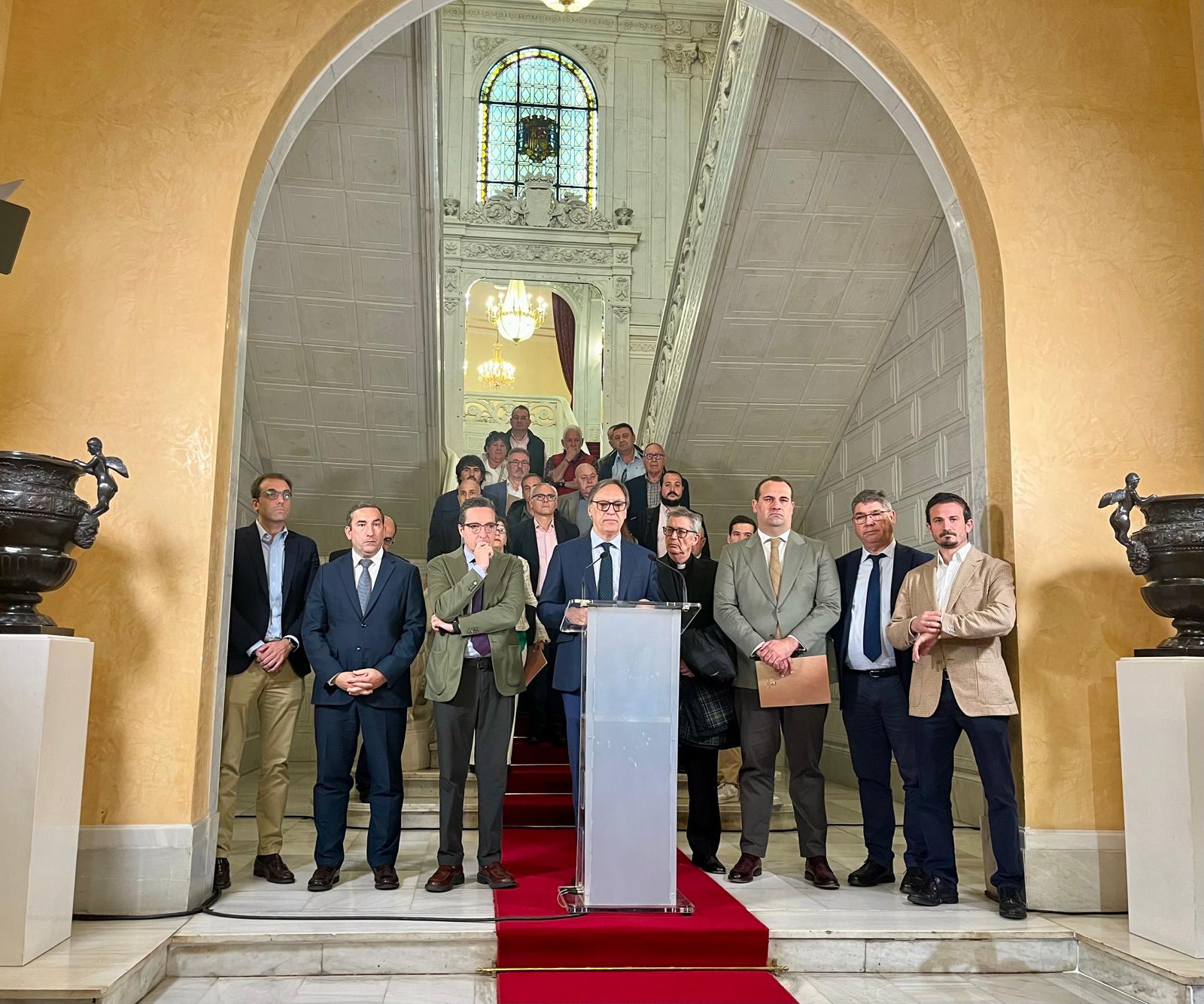 Reunión de todos los colectivos sociales de Salamanca para reivindicar mejoras ferroviarias al Gobierno/SER