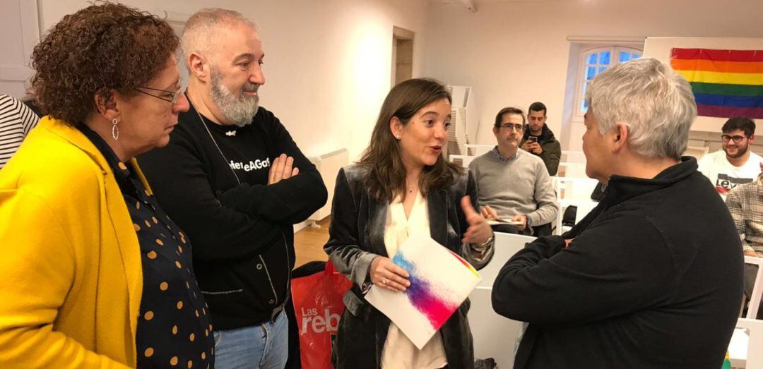 Inés Rey junto con Fito Ferreiro