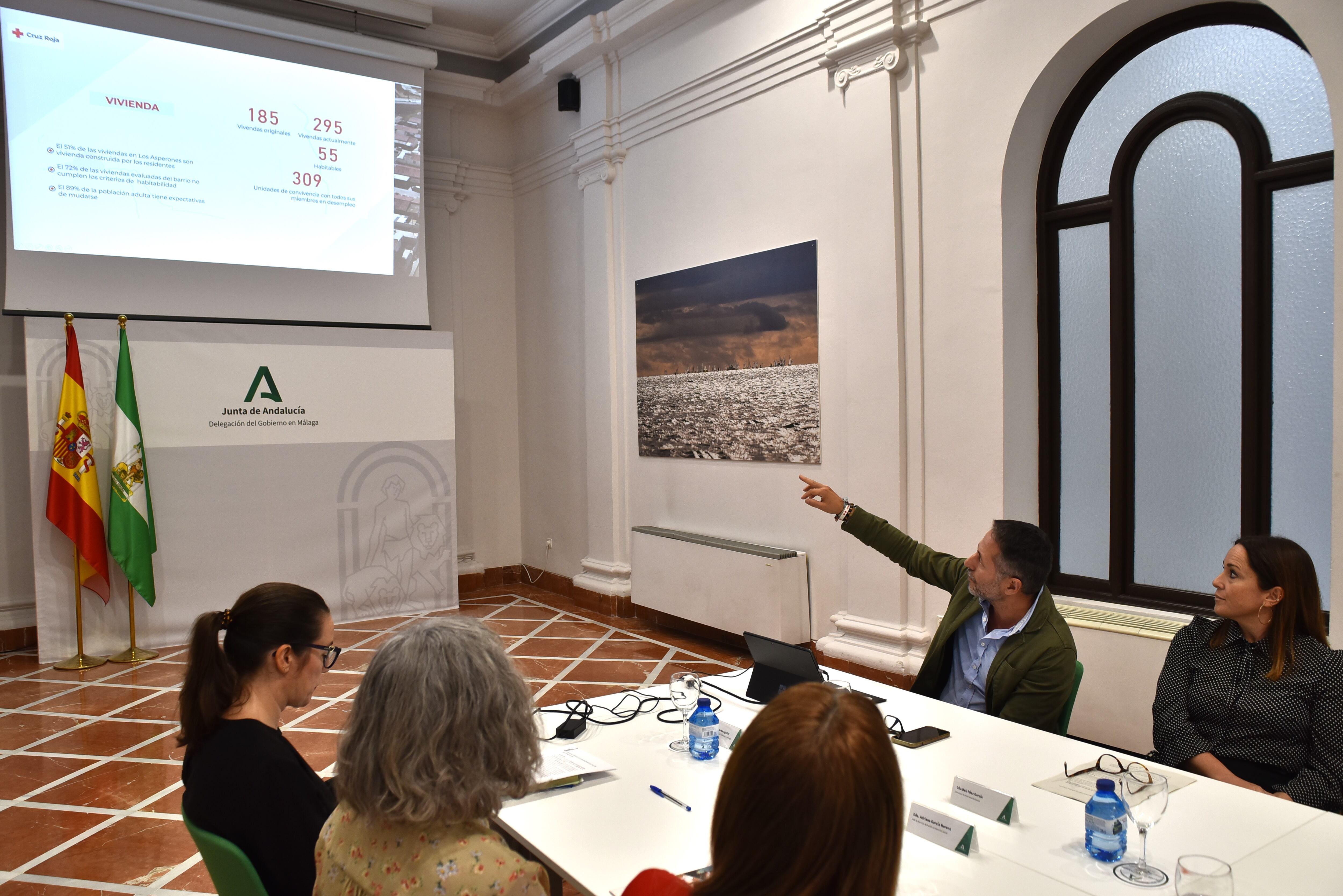 La Junta recibe el estudio elaborado por Cruz Roja sobre Asperones