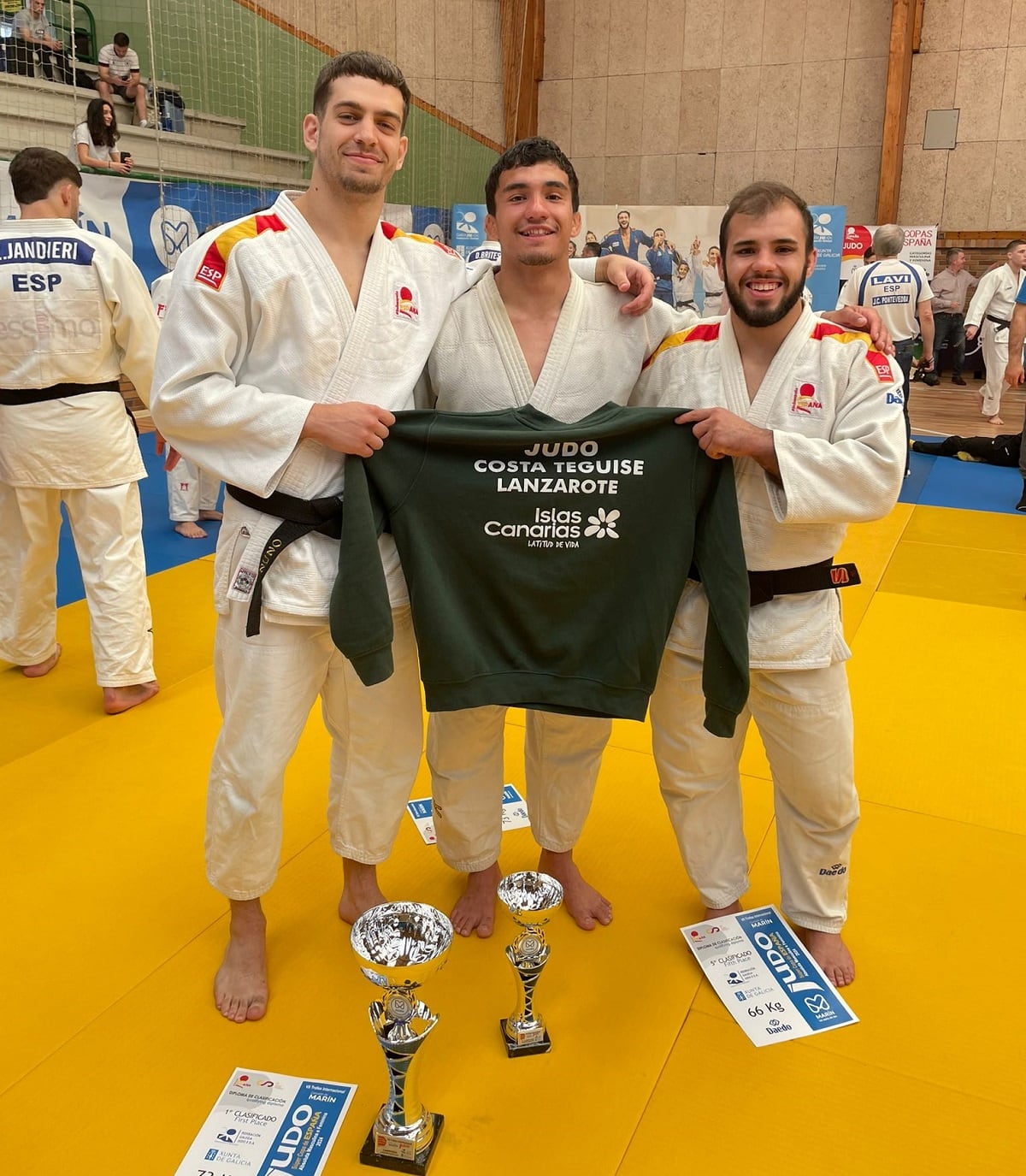 Integrantes del Club de Judo Costa Teguise en la Supercopa de España.