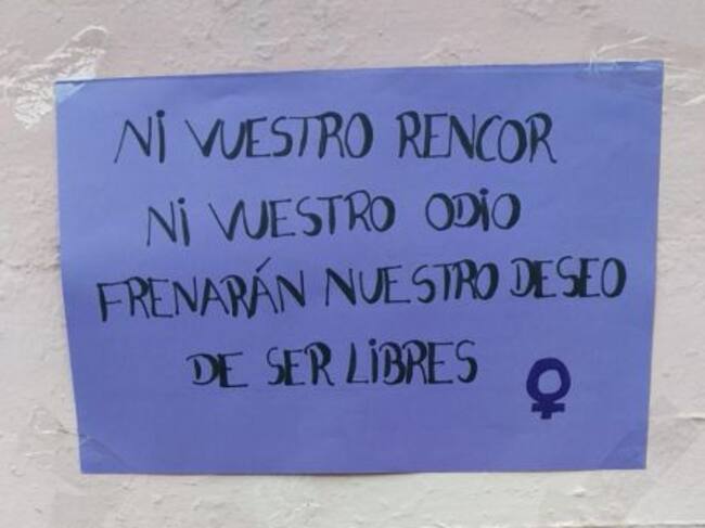 Respuesta que se ha podido ver esta mañana en el mural tras el acto vandálico.