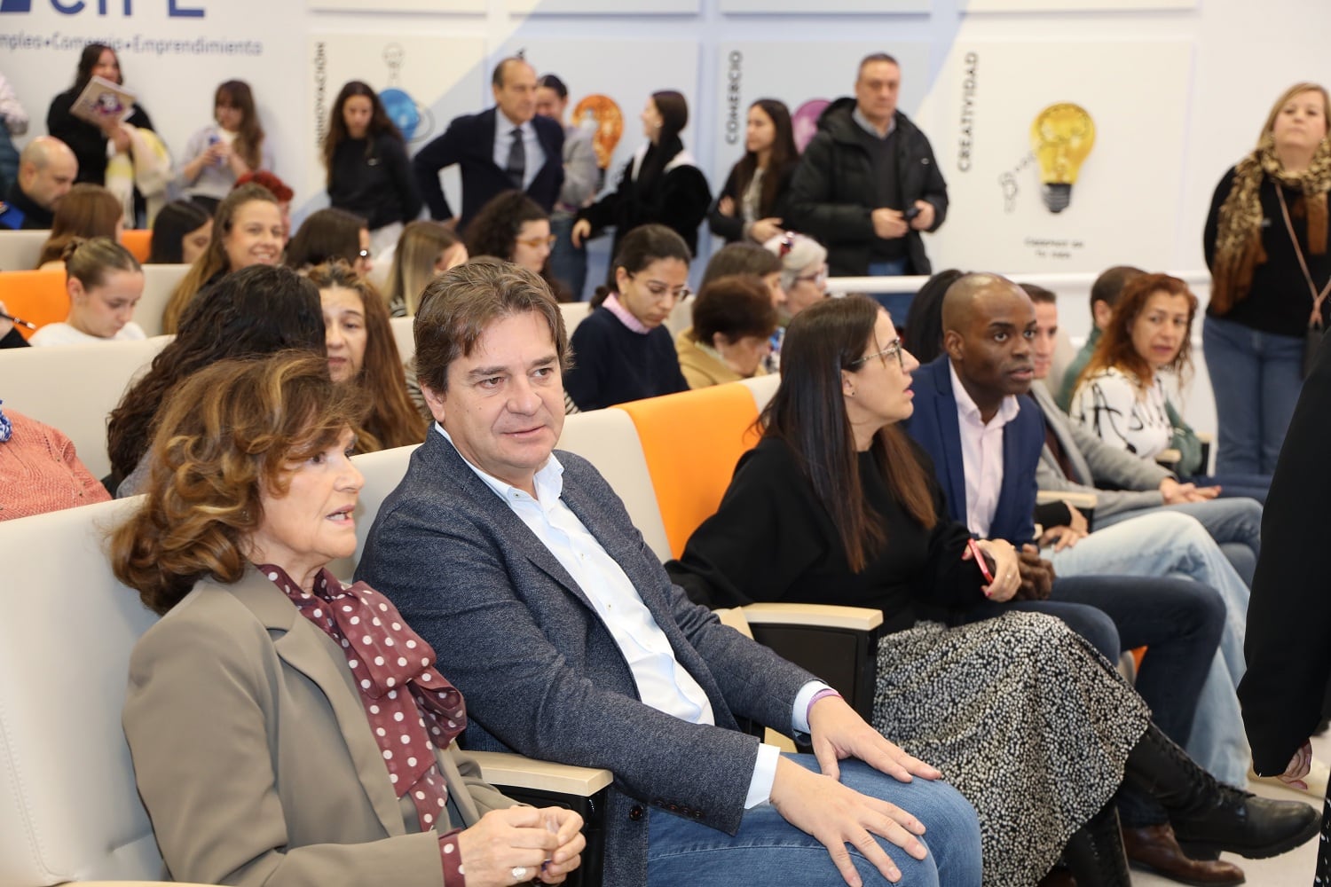 Carmen Calvo y Javier Ayala, durante la inauguración de las jornadas técnicas sobre violencia machista
