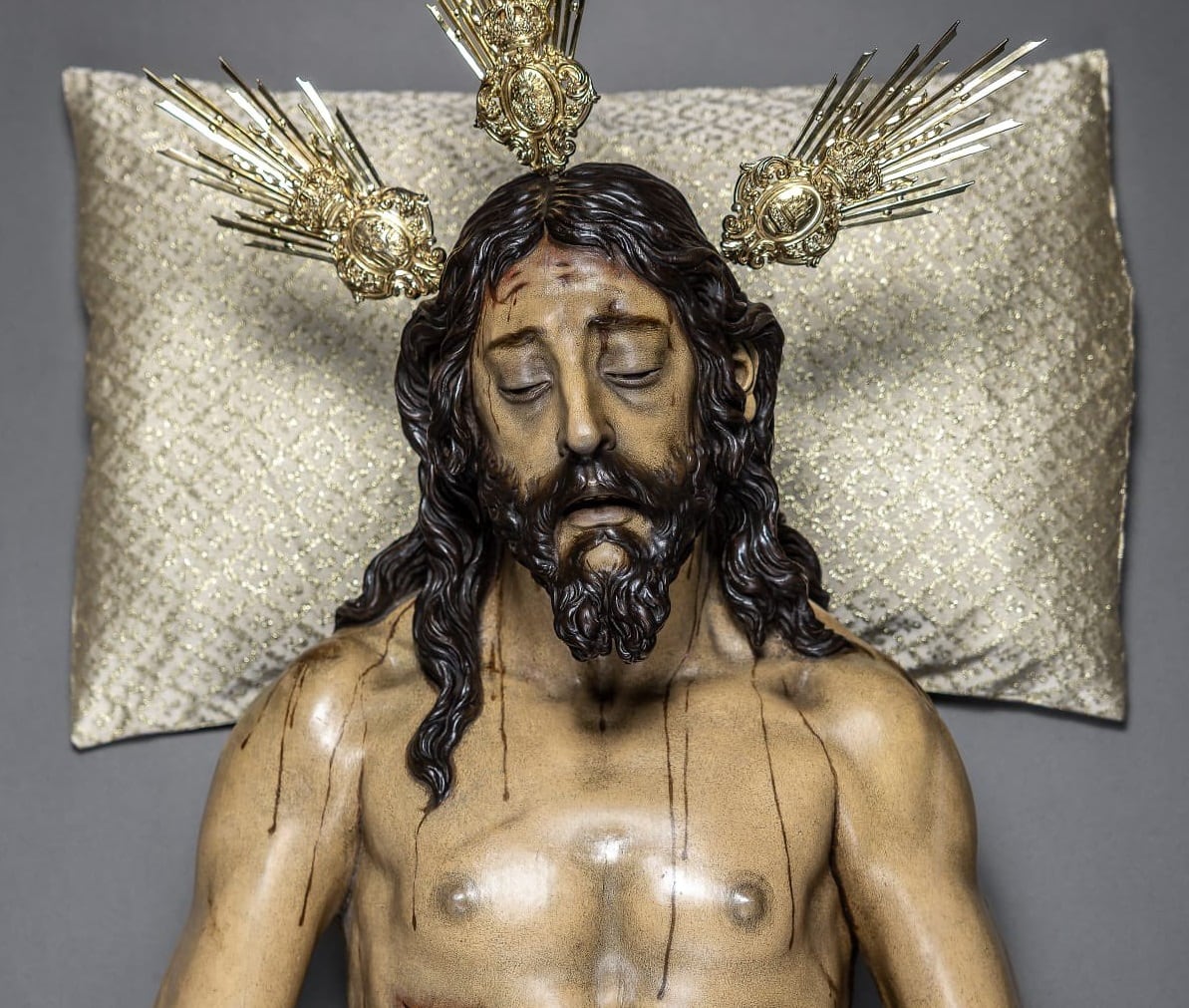 El Cristo Yacente del Santo Entierro tras su última restauración