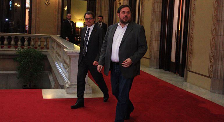 Artur Mas y Oriol Junqueras, durante una de sus reuniones en el Parlament
