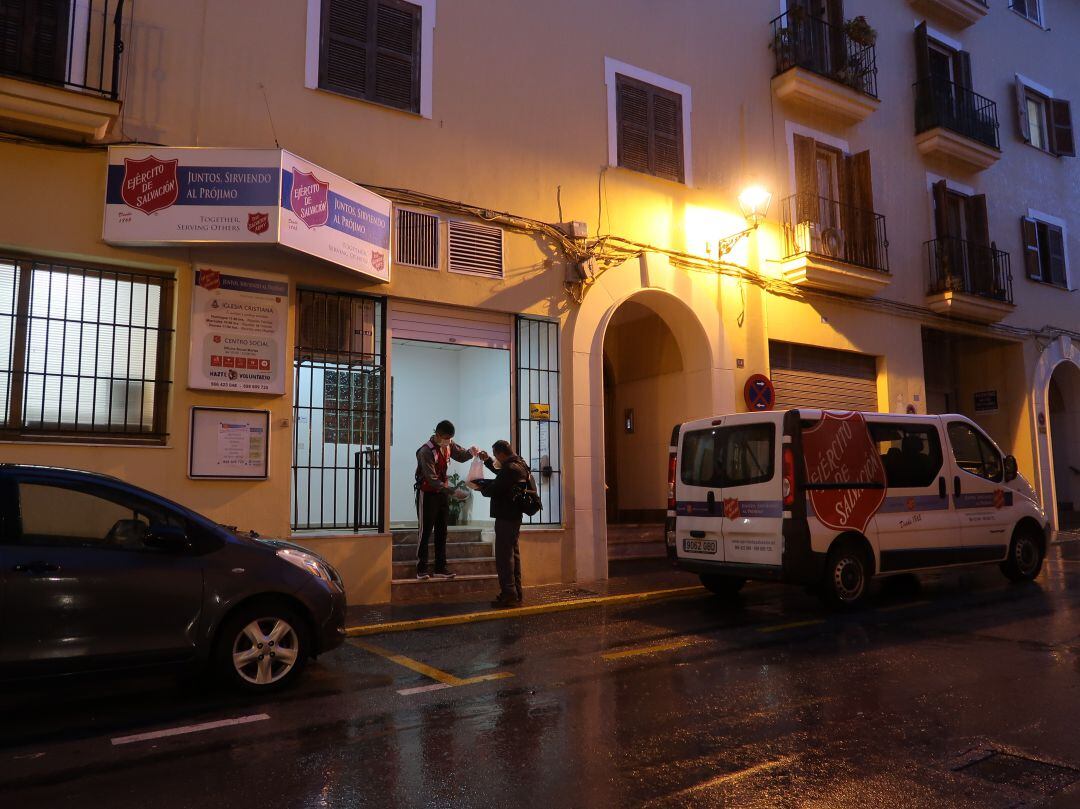 Imagen de archivo del servicio de comedor social, de marzo de 2020.