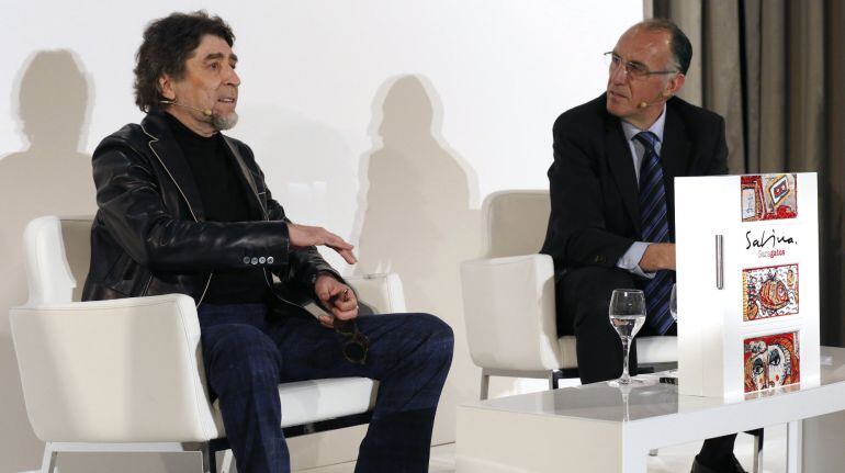 El cantante Joaquín Sabina durante la rueda de prensa de presentación de &quot;Garagatos&quot;