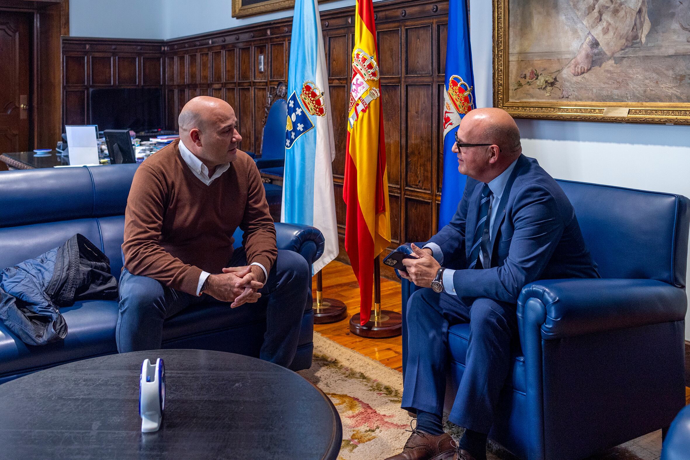 Reunión Manuel Baltar (Presidente da Deputación de Ourense) con Jano Fraga Paradela (Presidente da Escuderia Ourense).