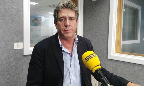 Erasmo García, en los estudios de SER Lanzarote.