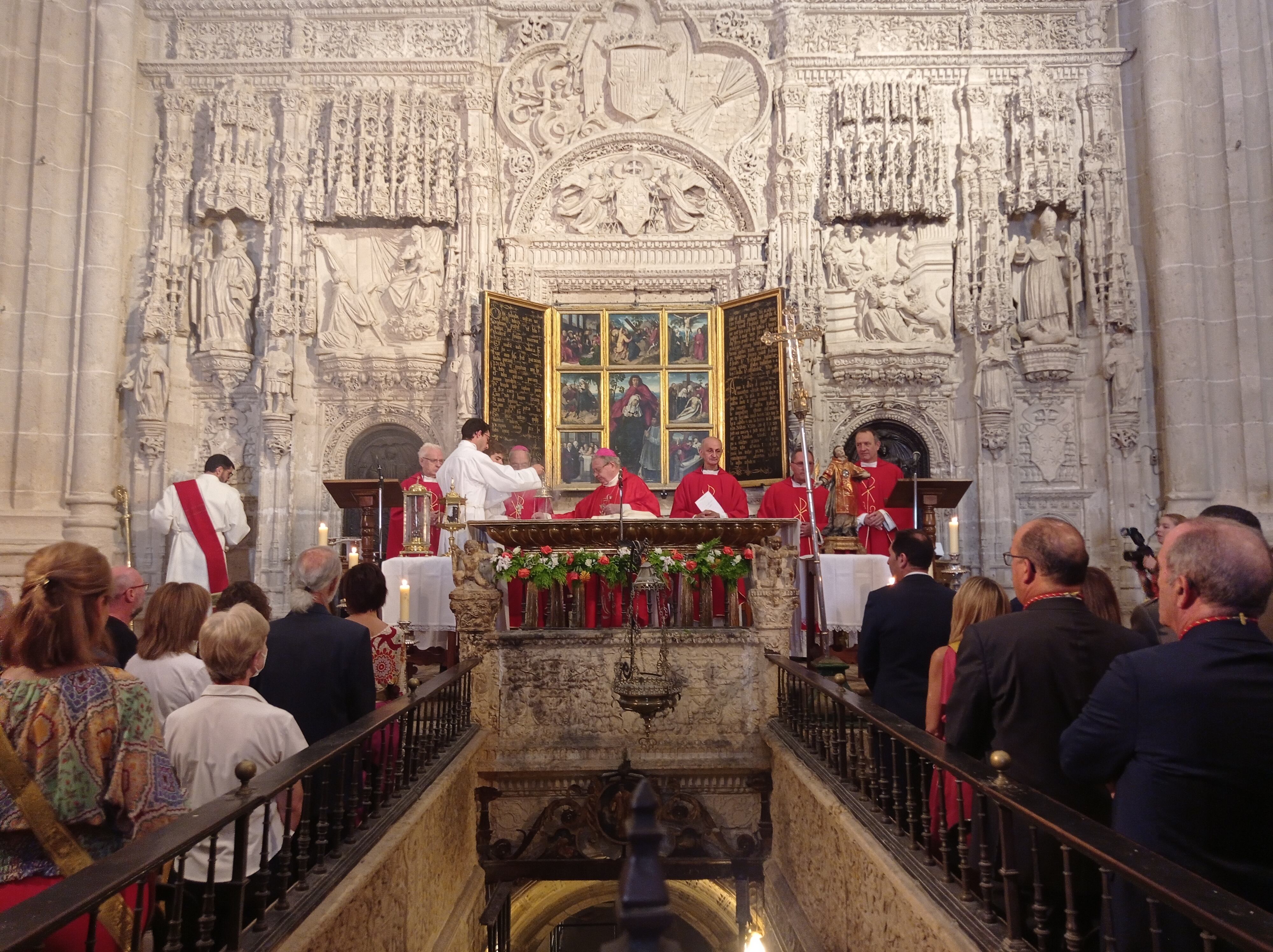 Imagen de la misa mayor de San Antolín en la Catedral de Palencia