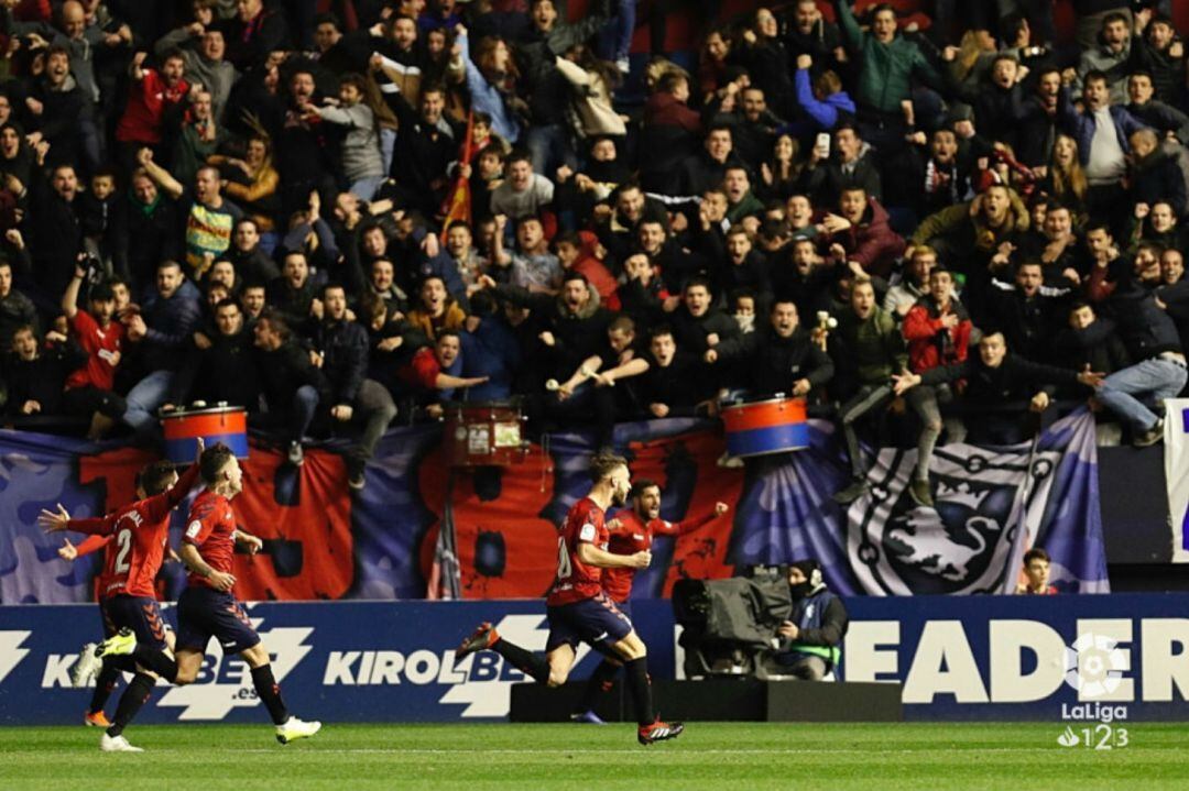 Osasuna celebra el gol al Málaga