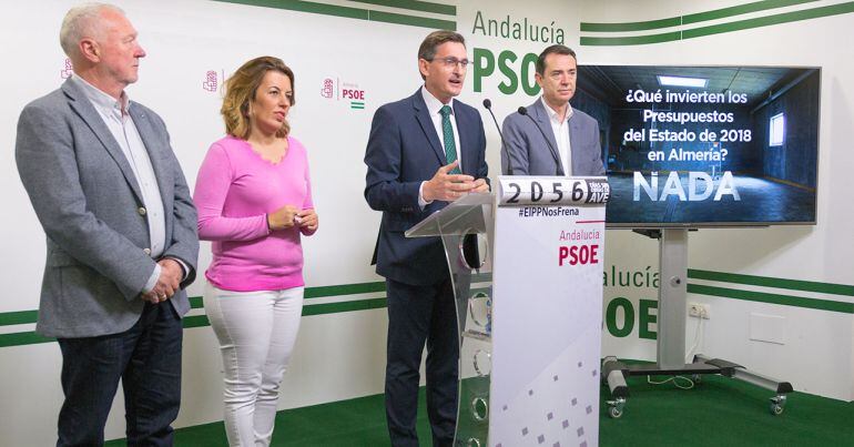 Rueda de prensa sobre los Presupuestos Generales del Estado del PSOE de Almería.