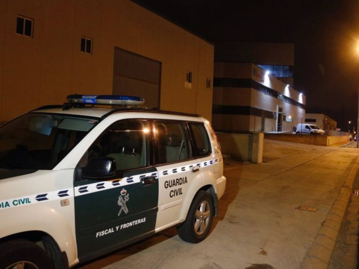 La Guardia Civil vigila una imprenta de Tarragona por el censo del referéndum