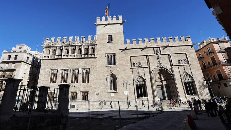 Juan Carlos Caballero (Concejal portavoz): "El Ayuntamiento de València protege seis edificios históricos contra actos vandálicos en Fallas y refuerza su vigilancia"