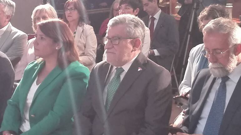 felpeto junto a la consejera de Fomento y alcalde de Talavera