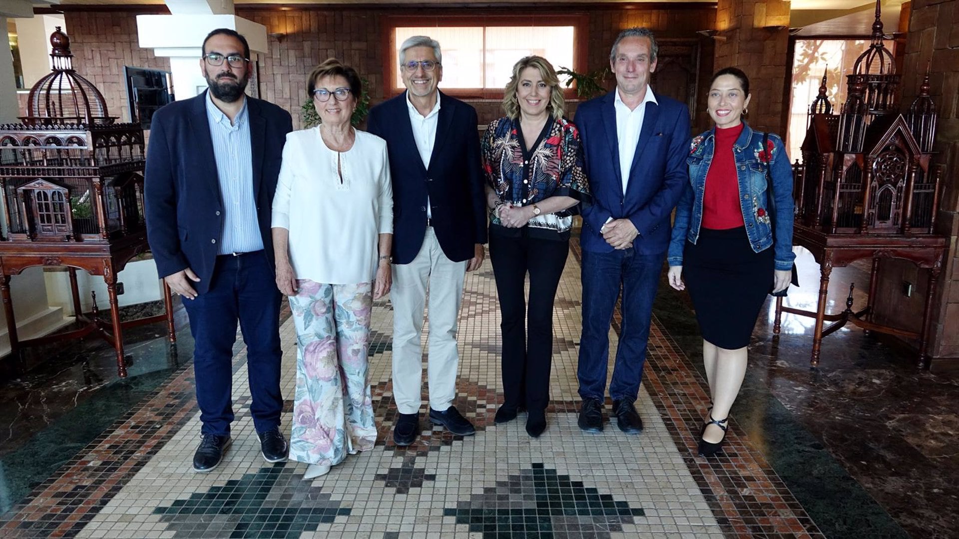 La senadora por Andalucía y expresidenta de la Junta , Susana Díaz, recibe el premio Victoria Kant que concede la Agrupación Socialista de Torremolinos (Málaga)