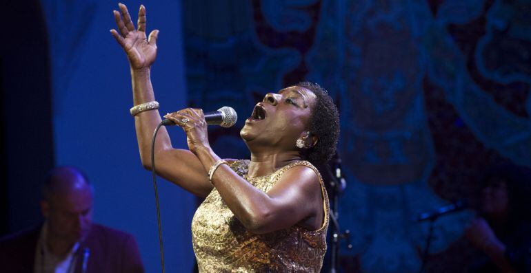 BARCELONA, SPAIN - NOVEMBER 18: Sharon Jones performs on stage at Palau De La Musica on November 18, 2014 in Barcelona, Spain. (Photo by Jordi Vidal/Redferns via Getty Images)