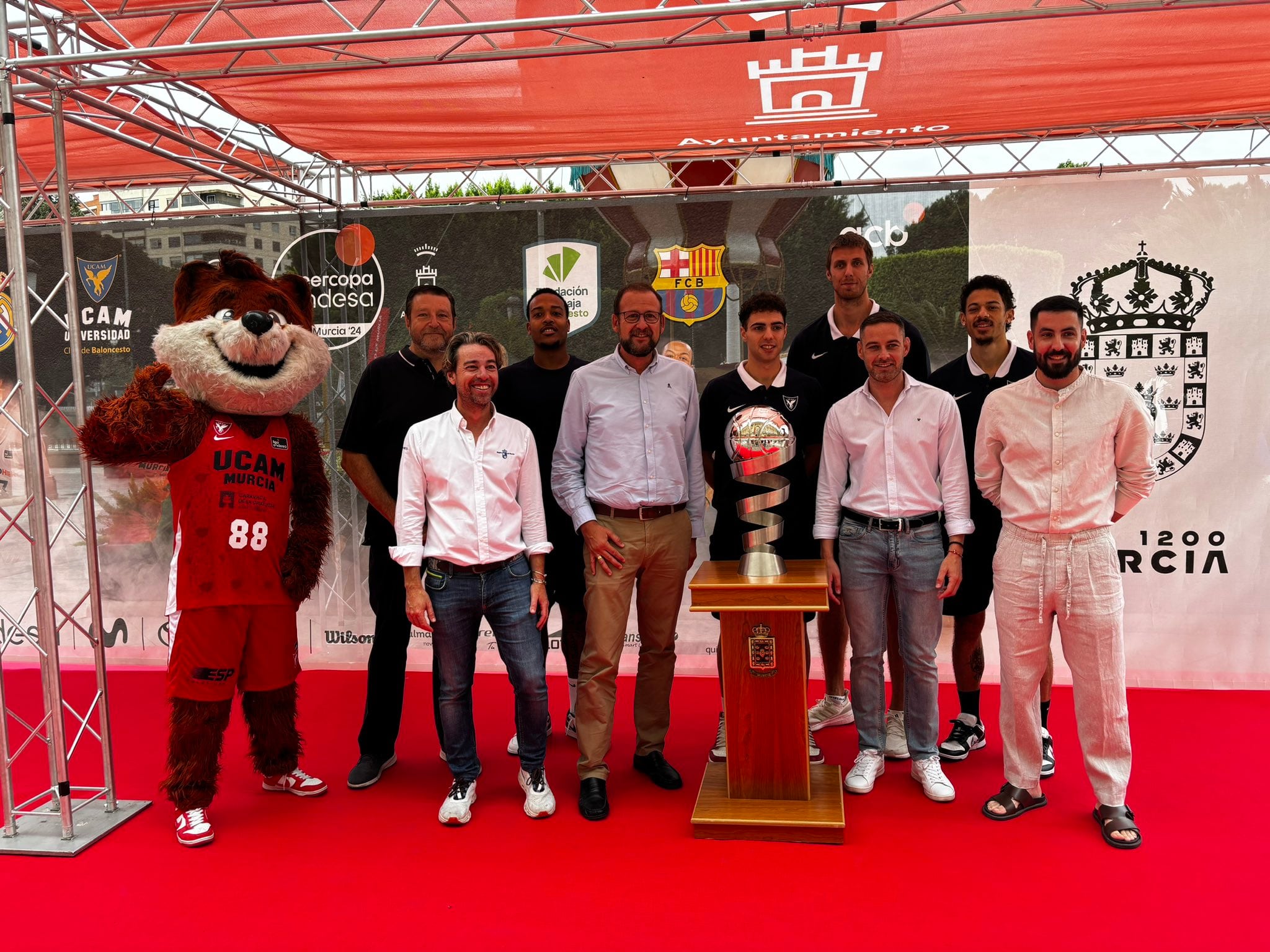 Inauguración de la Fan Zone en La Glorieta