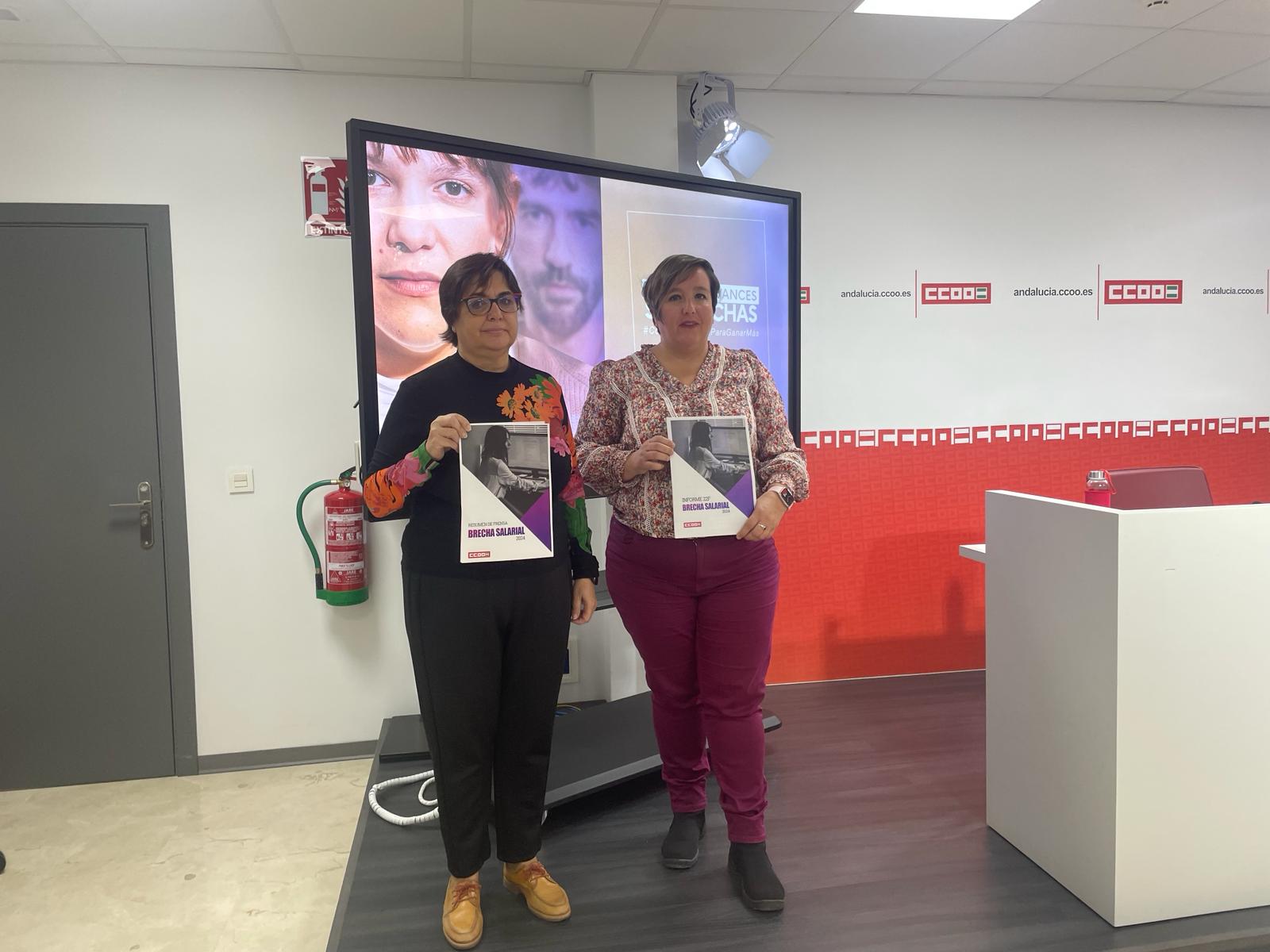 La secretaria de la Mujer de CCOO de Andalucía, Patricia Laguna, y la secretaria de la Mujer e Igualdad de CCOO de Sevilla, Pepa Bermudo, presentan el informe anual elaborado por el Gabinete Técnico de CCOO de Andalucía sobre la brecha salarial de género.