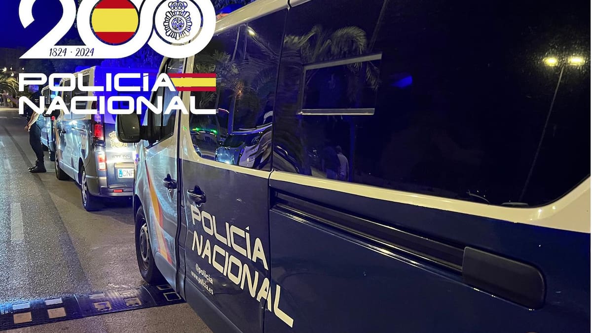 Detenido en Jerez cuando trataba de robar varios patinetes eléctricos y cargarlos en un coche robado