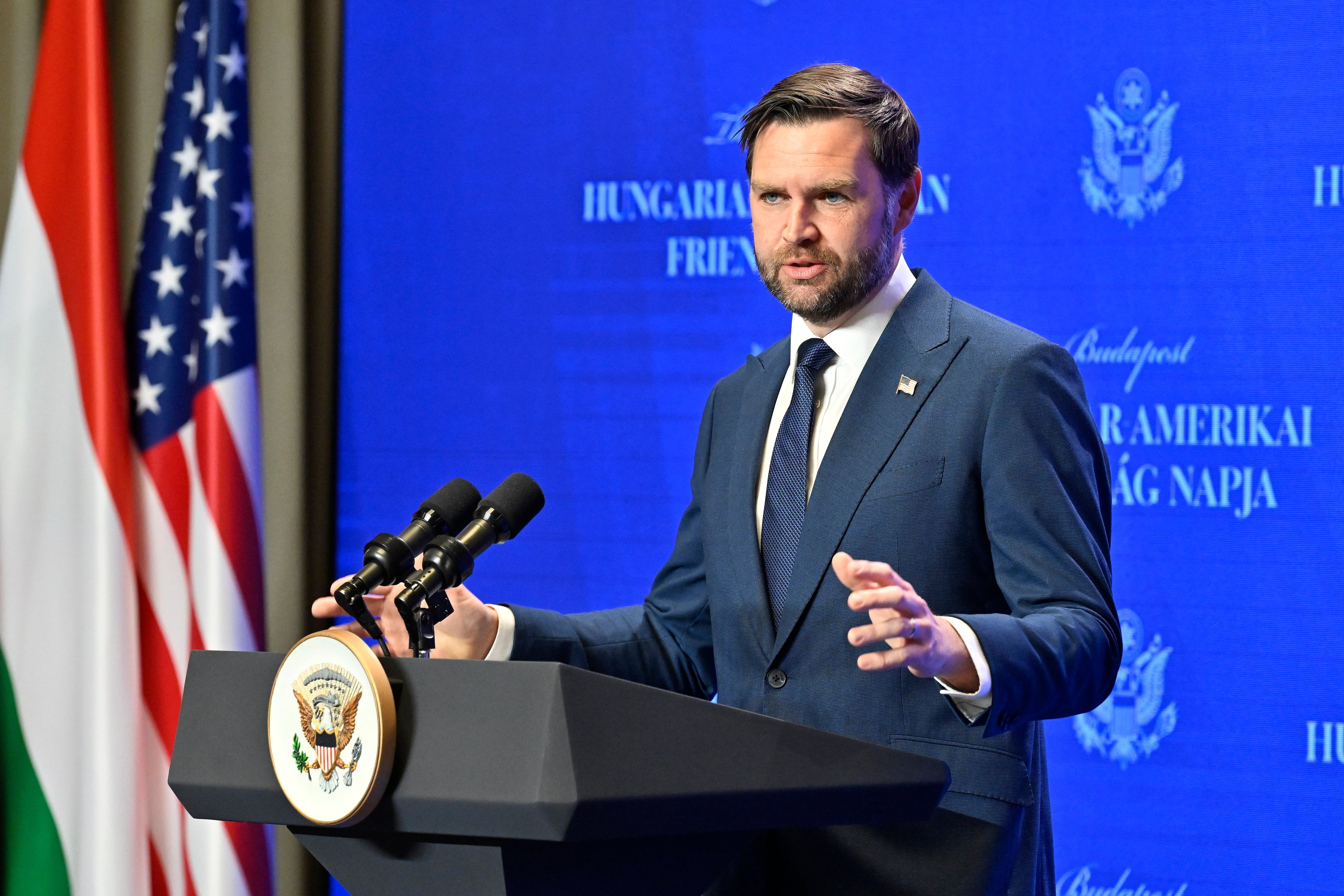 El vicepresidente de Estados Unidos, J.D. Vance, durante una de sus intervenciones en su viaje a Budapest