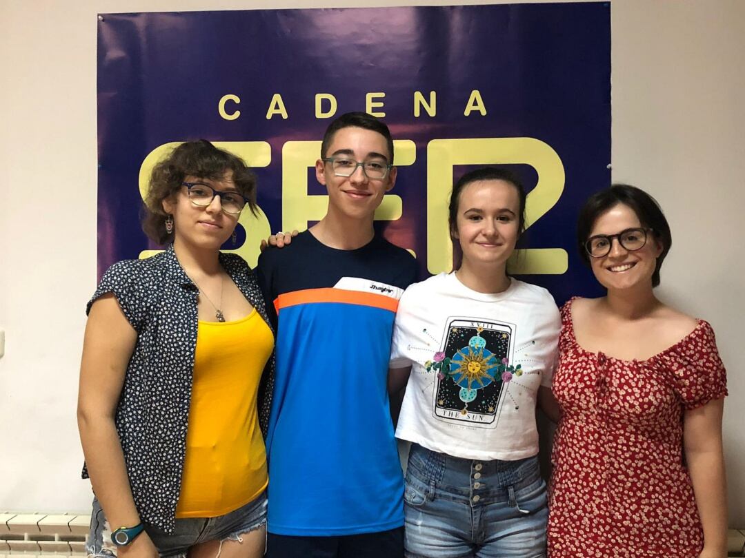 De izquierda a derecha: Marta Gabaldón, Jesús Salvador, Carmen Mora y Cristina Mora