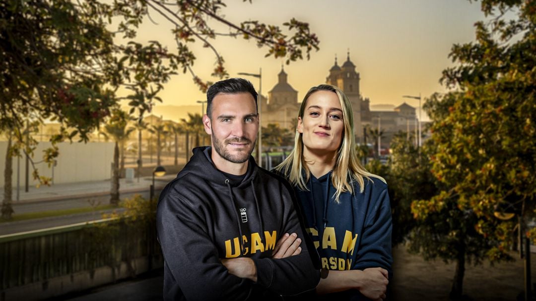 Saúl Craviotto y Mireia Belmonte con el Monasterio de Los Jerónimos, sede central de la UCAM, de fondo