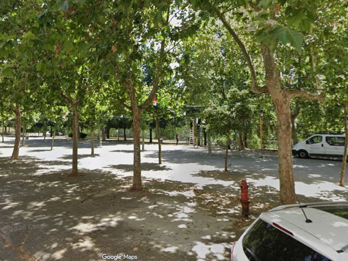 La asociación de vecinos de Navaliegos lamenta que el PSOE intente paralizar la obra de los Jardines del Sil