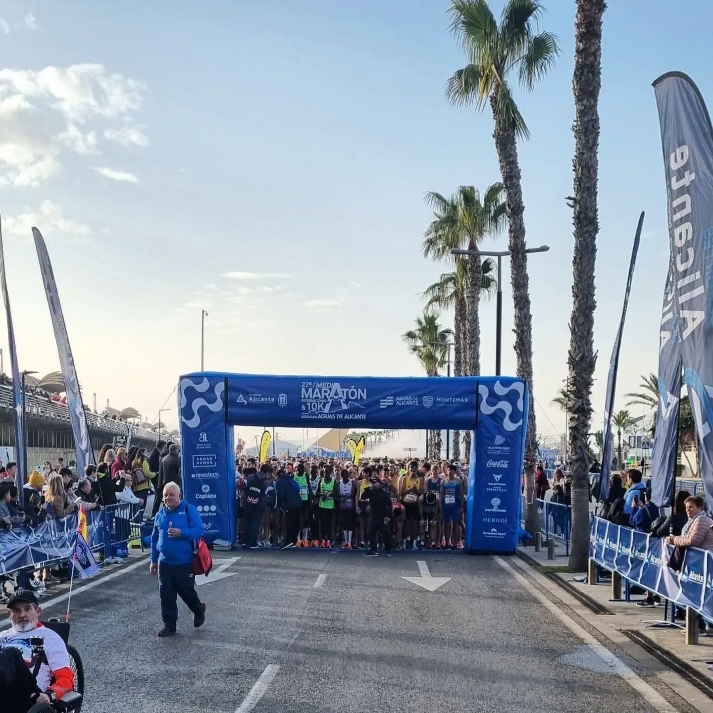 Imagen de la salida de la Media Maratón de Alicante
